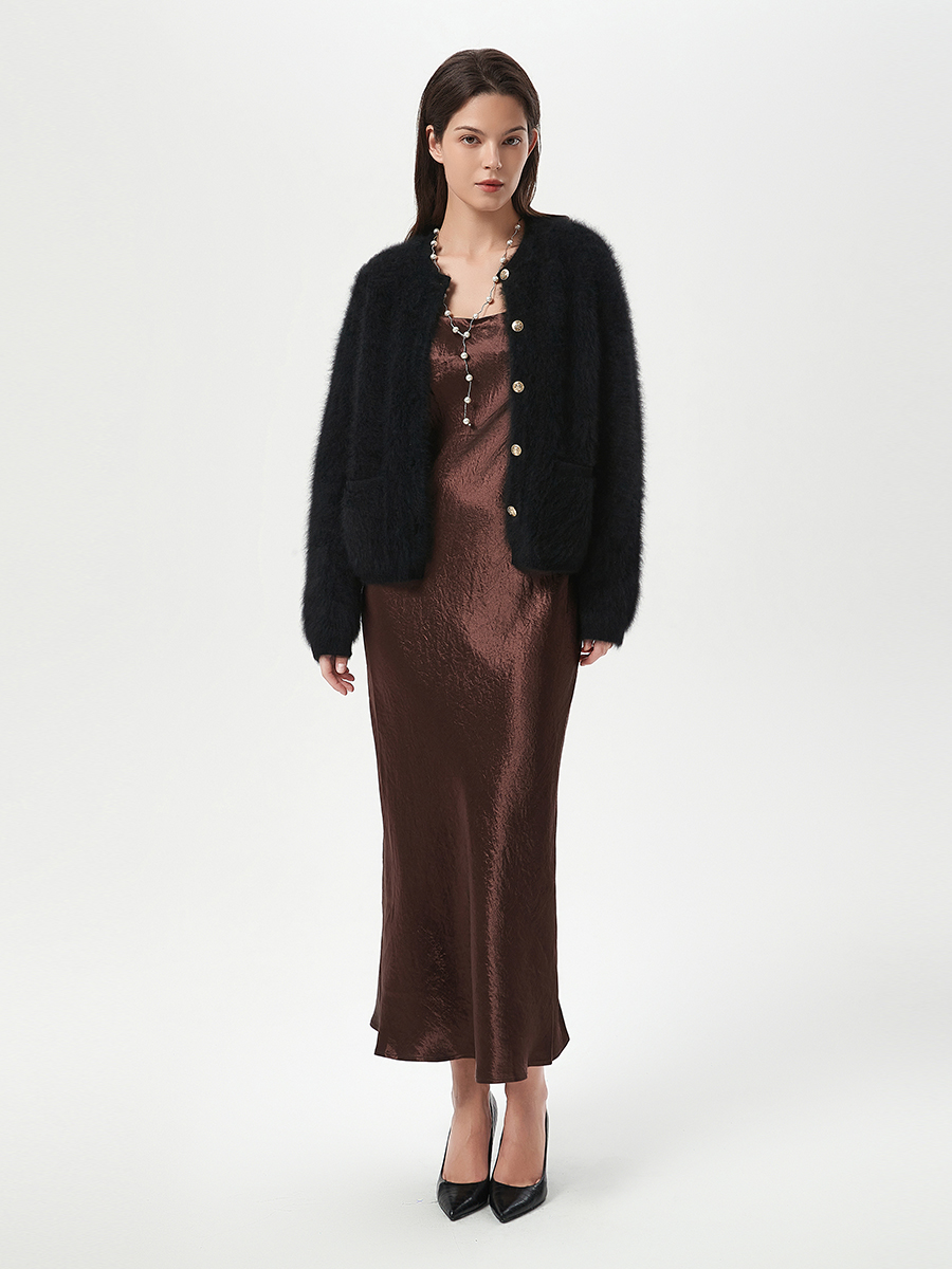 Round-neck coat